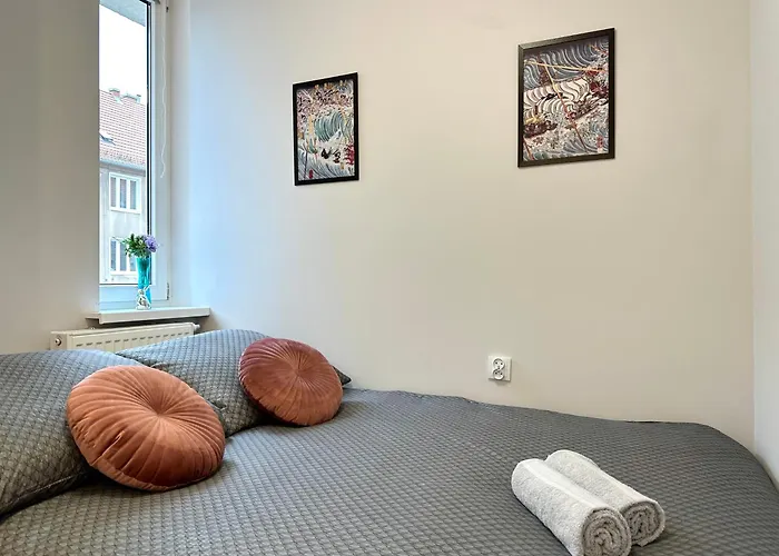 Quarto em Acomodações Particulares Mmrent Pirate